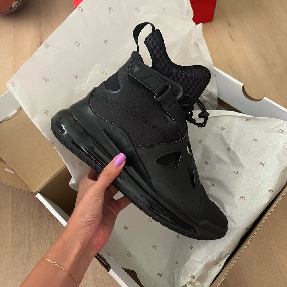 Jordan Air Latitude 720